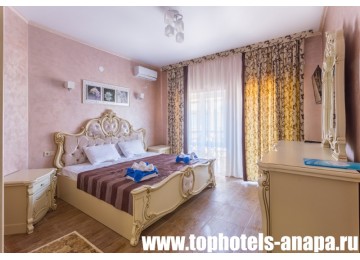 Отель «Slavyanka Hotel» / «Славянка» Люкс 2-местный 2-комнатный