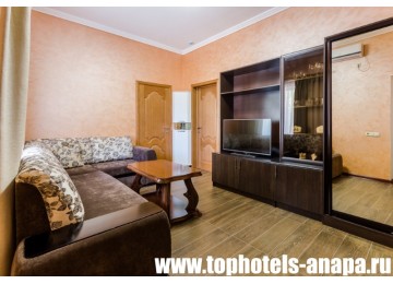 Отель «Slavyanka Hotel» / «Славянка» Люкс 2-местный 2-комнатный